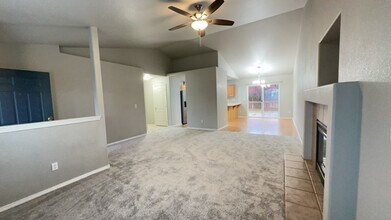 1934 NW Oak Ave in Redmond, OR - Building Photo - Building Photo