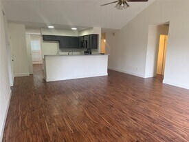 17034 Coachmaker Dr in Friendswood, TX - Building Photo