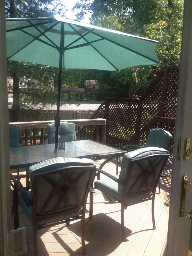 property at 8419 Hollis Ln