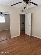 471 Pinewood St in El Paso, TX - Building Photo - Building Photo
