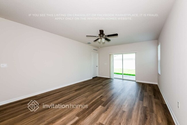 8025 Majestic Palms Ct in Venice, FL - Building Photo - Building Photo