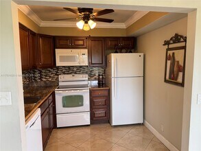 984 Normandy U in Delray Beach, FL - Building Photo - Building Photo
