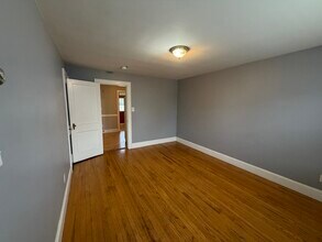 114 E Squantum St in Quincy, MA - Building Photo - Building Photo