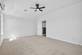 5515 Armillary Dr in Katy, TX - Foto de edificio - Building Photo