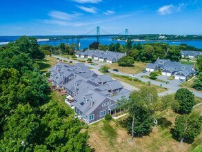 243 Ferry Landing Cir in Portsmouth, RI - Building Photo - Building Photo