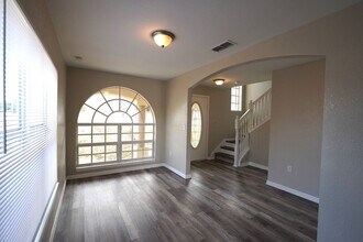 903 E Main St in Haines City, FL - Foto de edificio - Building Photo
