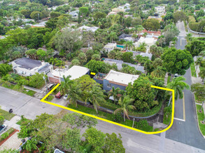 600 Biscayne Dr in West Palm Beach, FL - Building Photo - Building Photo