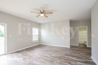 15546 Outside Trail in Noblesville, IN - Building Photo - Building Photo