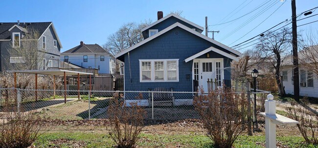 property at 110 W 12th St