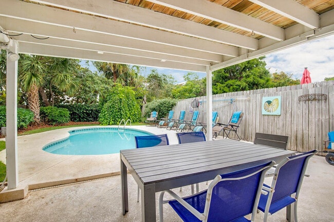 property at 86 Cobia St