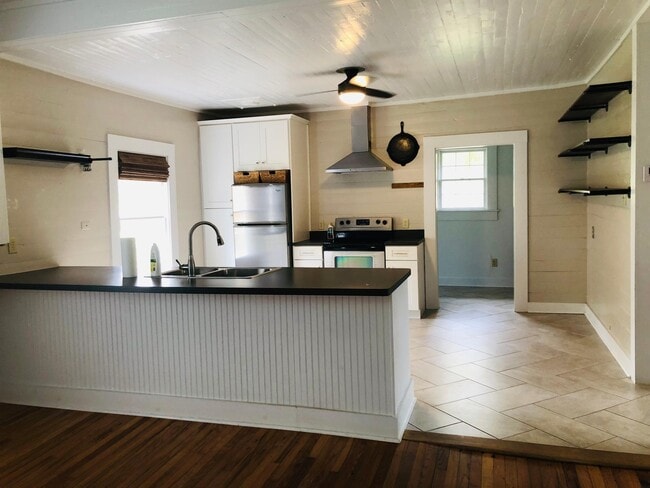 140 Hiawassee Ave in Athens, GA - Building Photo - Building Photo