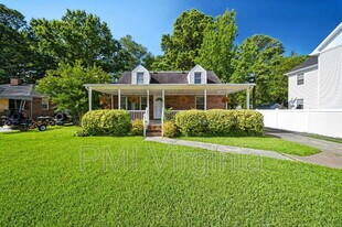 1641 E Bayview Blvd in Norfolk, VA - Building Photo