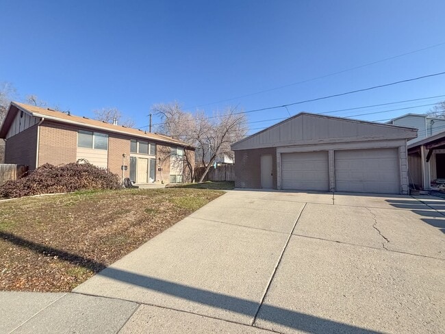 property at 2597 S Forest Dale Cir