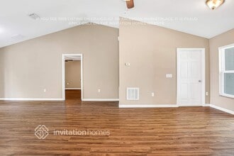 327 Blue Bayou Dr in Kissimmee, FL - Foto de edificio - Building Photo