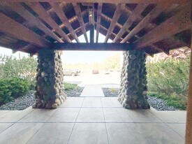 6432 NE Melby Way, Unit 104 in Moses Lake, WA - Building Photo