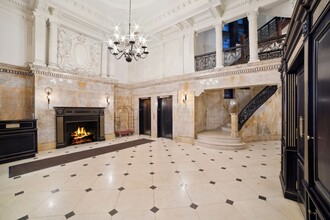 321 Columbus Ave in New York, NY - Building Photo - Building Photo