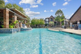 Asheville at Spring Branch in Houston, TX - Building Photo