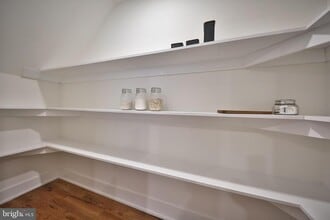 909 N 20th St, Unit 1 in Philadelphia, PA - Foto de edificio - Building Photo