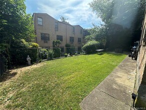 61-19 232nd St in Queens, NY - Building Photo - Building Photo