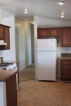 1601 S Sandhill Rd in Las Vegas, NV - Building Photo - Building Photo