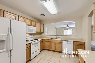 10525 W La Reata Ave in Avondale, AZ - Building Photo - Building Photo
