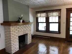 1136 Cook Ave, Unit UP in Lakewood, OH - Building Photo - Building Photo