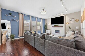 16315 Hunters Hollow Trail in Jacksonville, FL - Building Photo - Building Photo