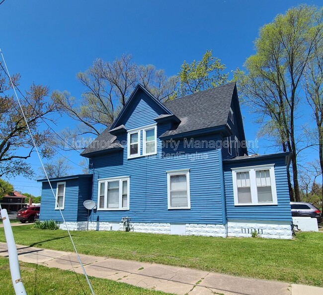 618 Superior St in Benton Harbor, MI - Building Photo - Building Photo