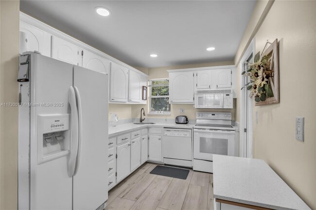 property at 8900 Washington St