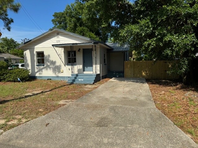 320 S K St in Pensacola, FL - Building Photo - Building Photo