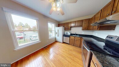 2535 Vineyard Ln in Crofton, MD - Building Photo - Building Photo