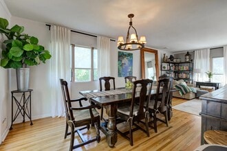 75 Moss Ln in Jericho, NY - Building Photo - Building Photo