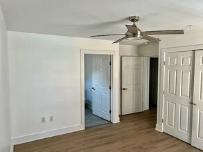 7111 Porcher Dr, Unit 1 in Myrtle Beach, SC - Building Photo - Building Photo