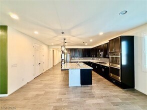 1602 Morning Bell Ave in North Las Vegas, NV - Building Photo - Building Photo
