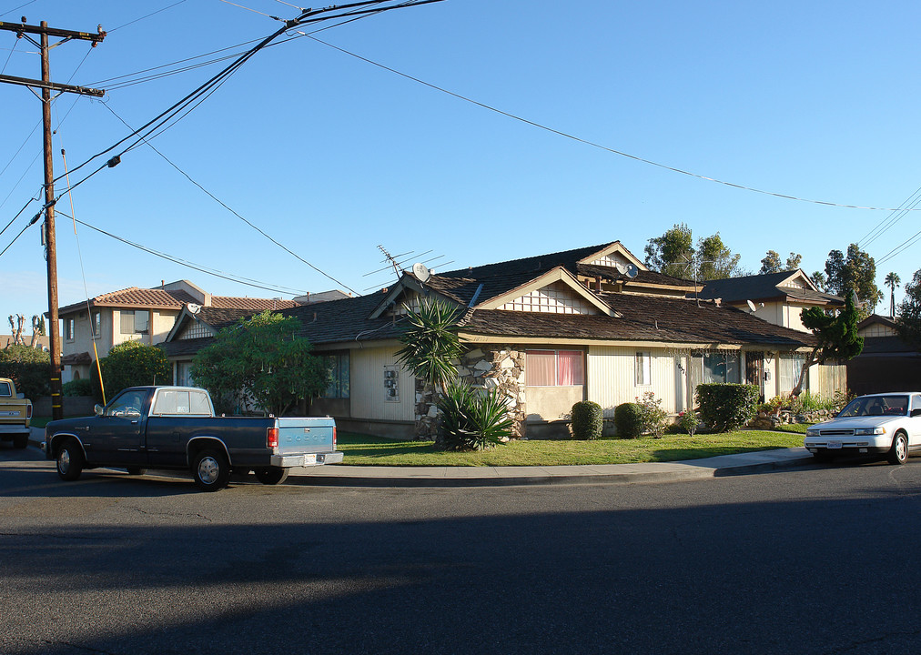 10571 Paloma Ave in Garden Grove, CA - Building Photo