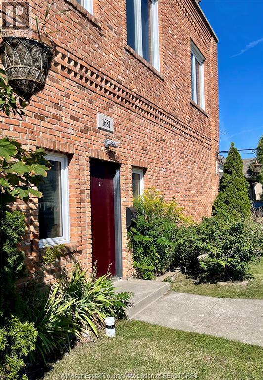 property at 1679 Drouillard Rd