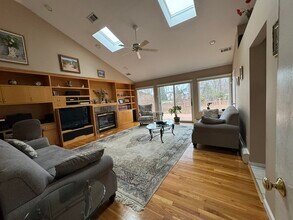 5 Glenn Dr in Roxbury Township, NJ - Building Photo - Building Photo