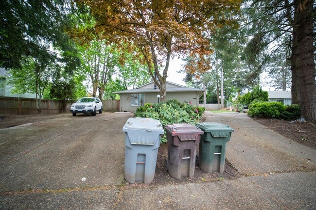 507-509 SE 5th Ave in Canby, OR - Building Photo - Building Photo