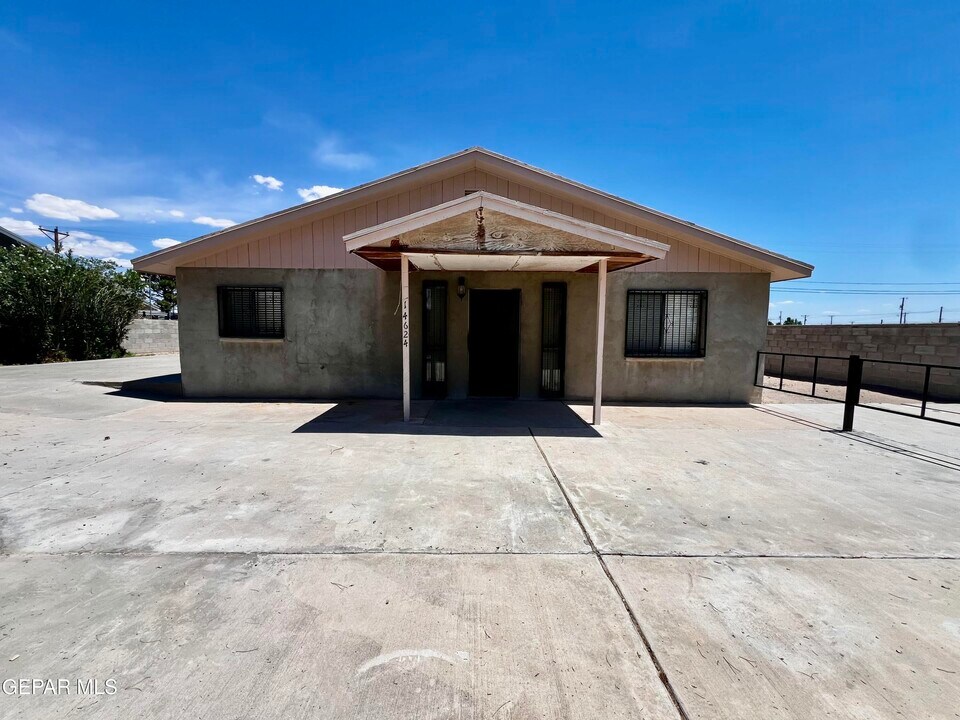 14624 Eston Pl in El Paso, TX - Building Photo