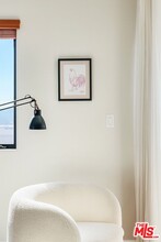 1146 Hacienda Pl in West Hollywood, CA - Building Photo - Building Photo