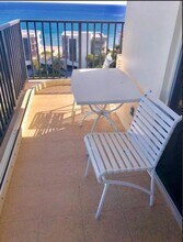 2121 N Ocean Blvd in Boca Raton, FL - Foto de edificio - Building Photo