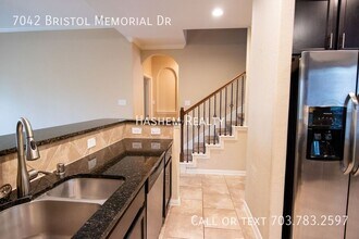 7042 Bristol Memorial Dr in Spring, TX - Building Photo - Building Photo