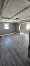 490 Buffinton St, Unit 1 in Fall River, MA - Building Photo - Building Photo