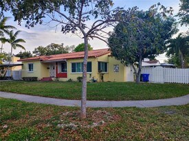 630 SW 25th Rd in Miami, FL - Building Photo