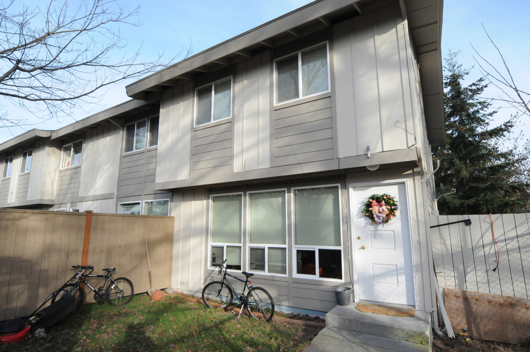 North Country Apartments in Shoreline, WA - Foto de edificio