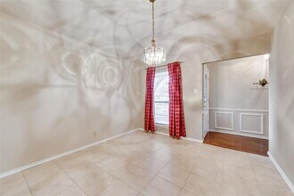 7825 Silveridge Dr in Fort Worth, TX - Building Photo - Building Photo