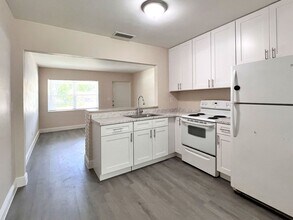 503 Ave H SE in Winter Haven, FL - Building Photo - Building Photo