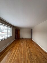 550 Graham Rd in Cuyahoga Falls, OH - Building Photo - Building Photo