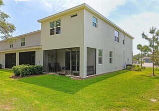 2411 Midnight Pearl Dr in Sarasota, FL - Building Photo - Building Photo