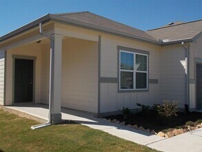 1028 Long Bay Ct in Pattison, TX - Building Photo - Building Photo